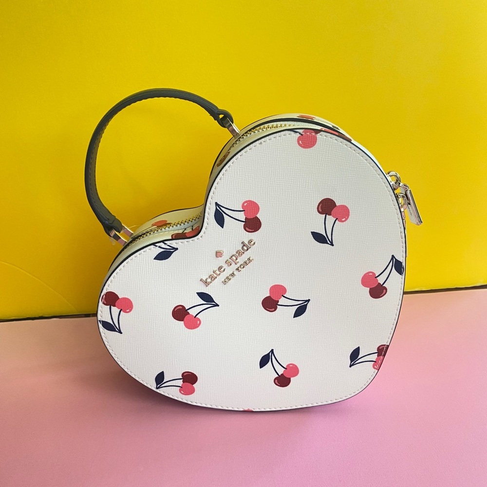 Kate Spade Love Shack Cherry Heart Crossbody handbag - Picture 1 of 6